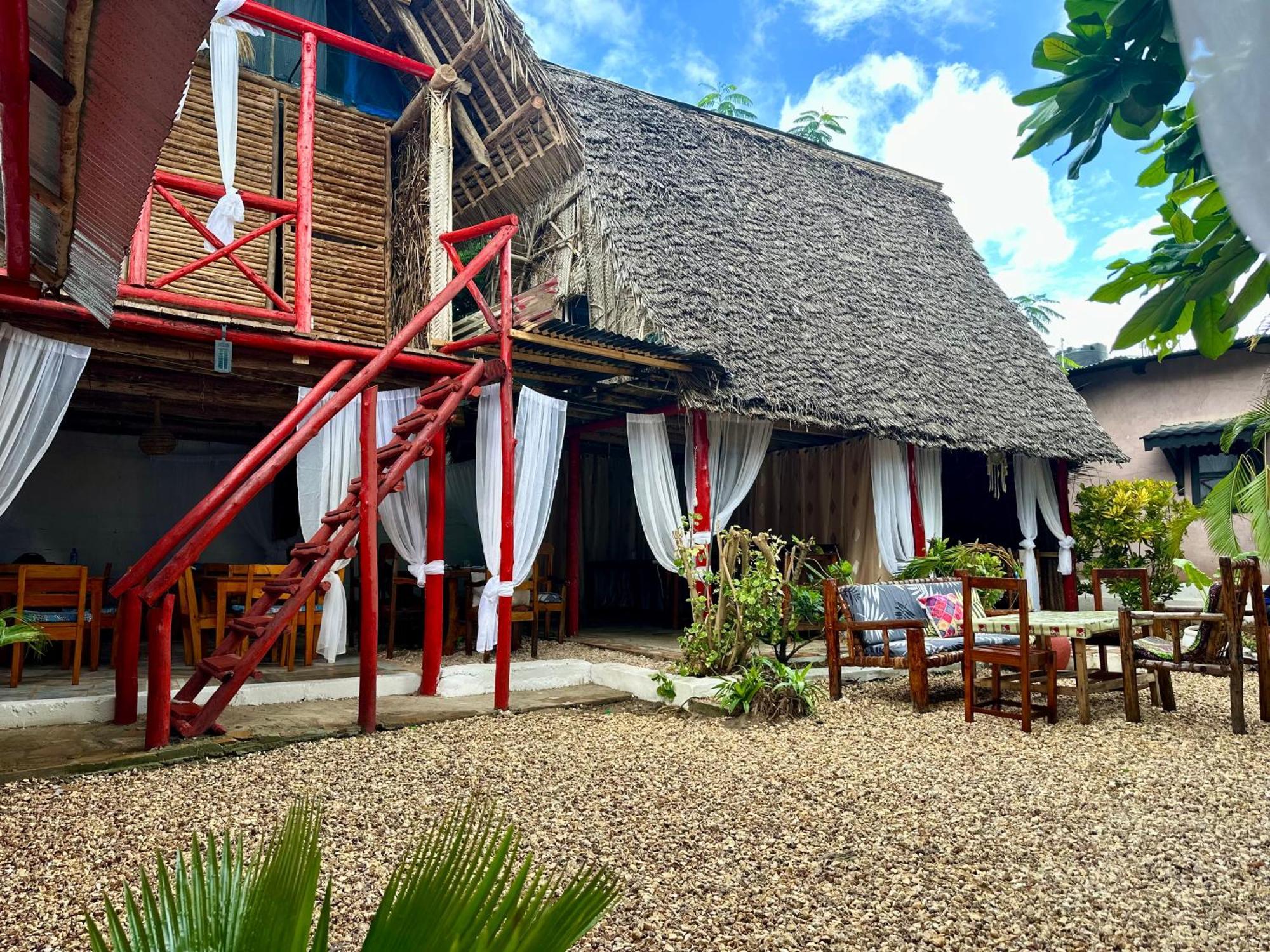 Pole Pole House Hotel Nungwi Exterior photo