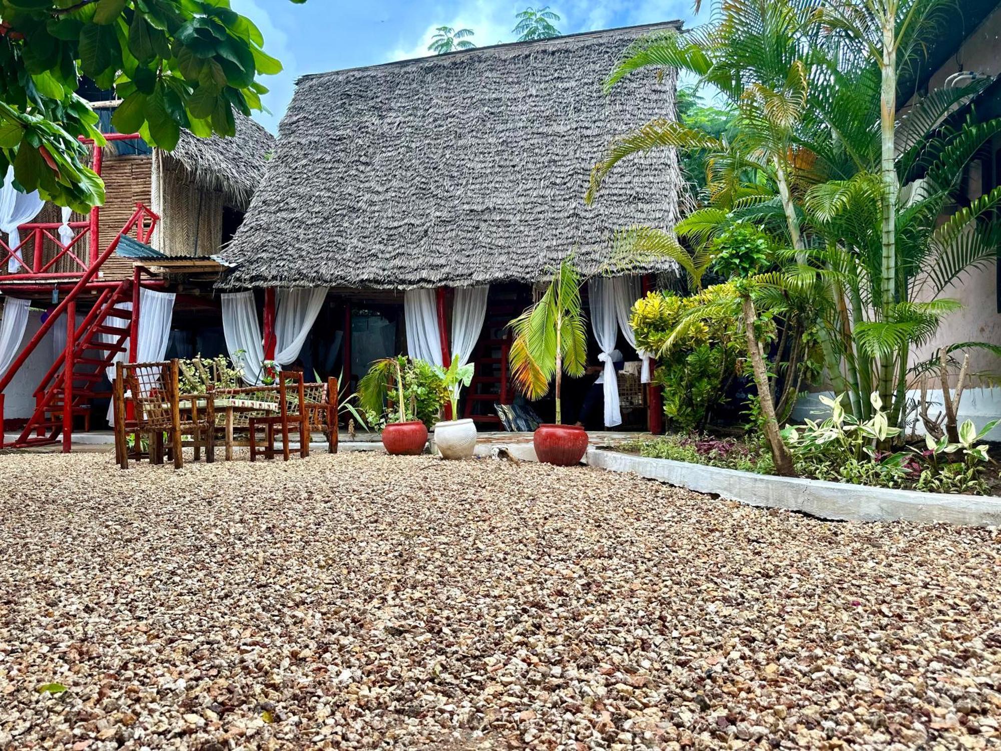 Pole Pole House Hotel Nungwi Exterior photo